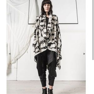 NWOT NIKOLAS K SERIUS SWEATER K-320A BLACKOFFWHITE